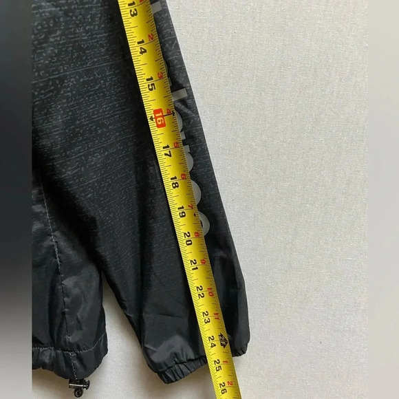 New Balance Water Resistant Fabric Hooded Wind  Breaker Rain Jacket Sz L - Picture 11 of 13